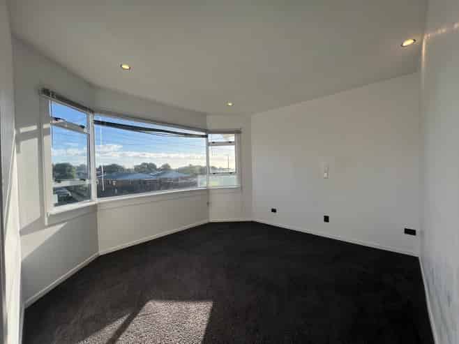 11 Chilman Street, Strandon