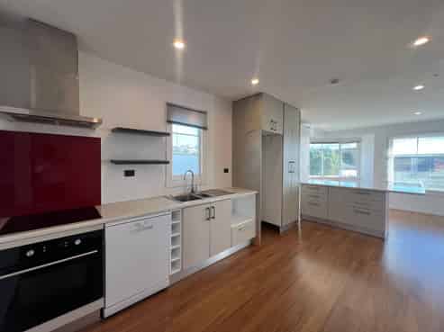 11 Chilman Street, Strandon