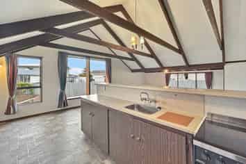 17 Niddry Crescent , Winton