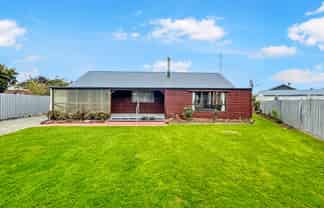 17 Niddry Crescent , Winton