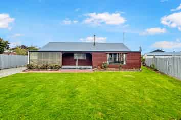 17 Niddry Crescent , Winton
