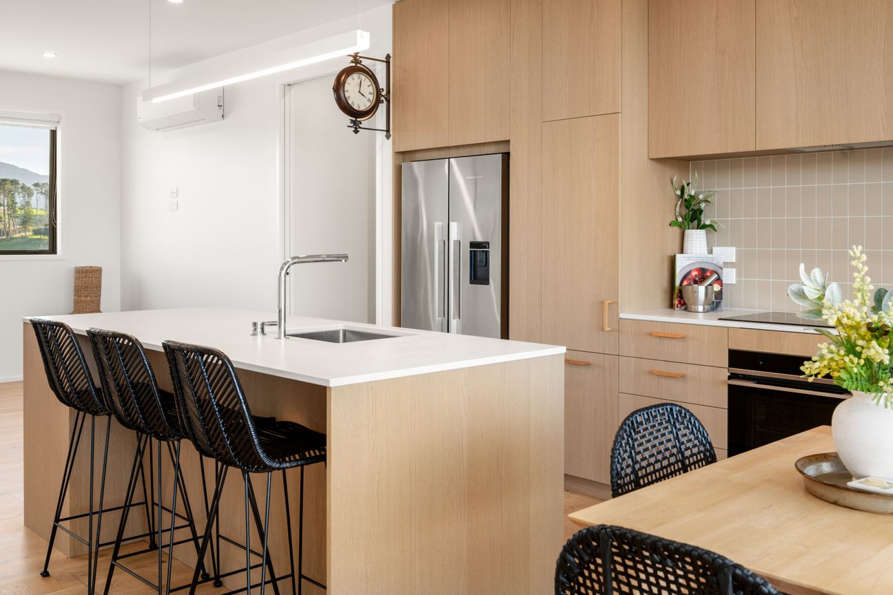 Easy-Care Living with Space and Views - Meer