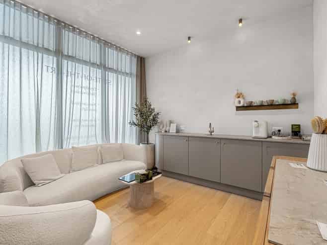 Prime Fitted Specialist / Beauty Clinic