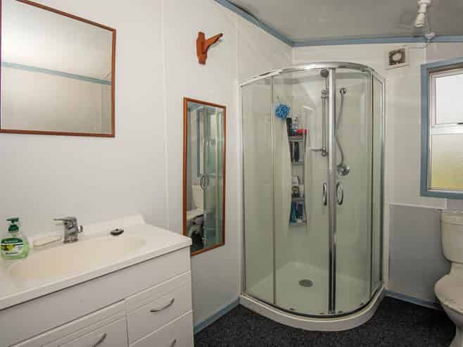 16 Tauraroa Road, Maungakaramea