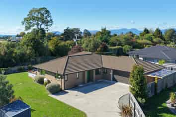 10 Les Wakefield Road, Mapua