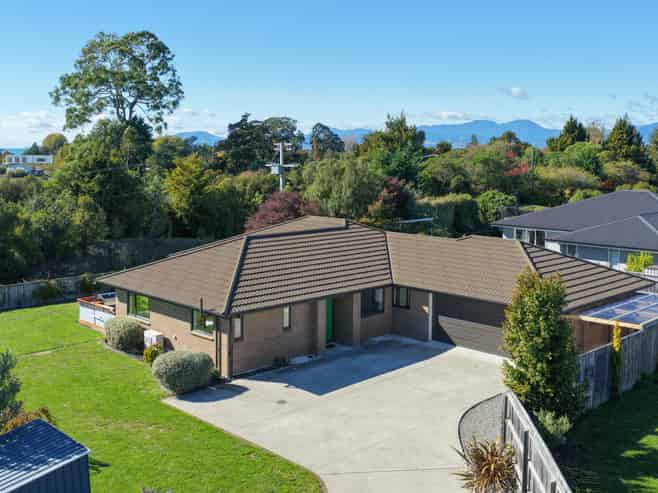 10 Les Wakefield Road, Mapua