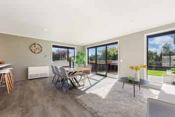 10 Les Wakefield Road, Mapua