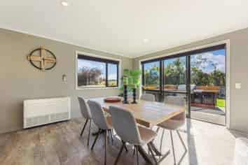 10 Les Wakefield Road, Mapua