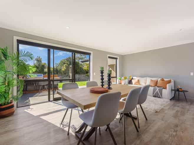 10 Les Wakefield Road, Mapua