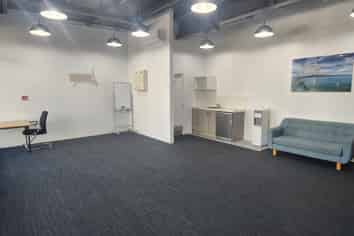 Small retail / office central Albany