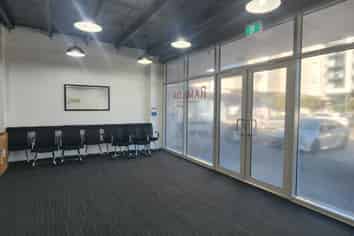 Small retail / office central Albany