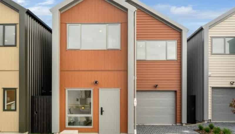 33 Bristol Freighter Road, Hobsonville