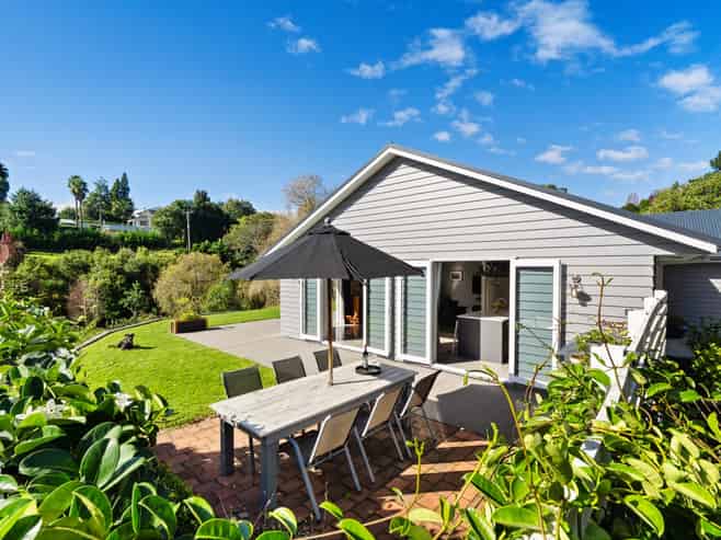 16 Corbett Drive, Te Puna