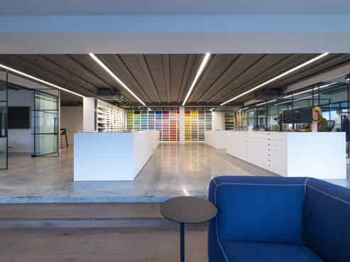 Contemporary Showroom & Office