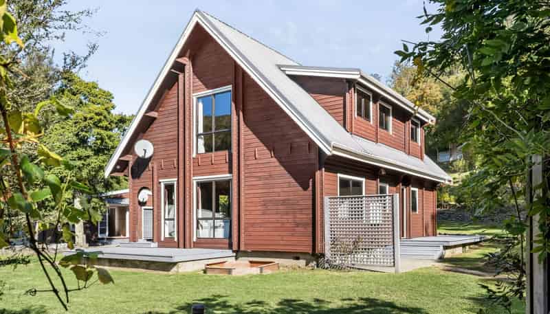 2 Teal Valley Road, Hira