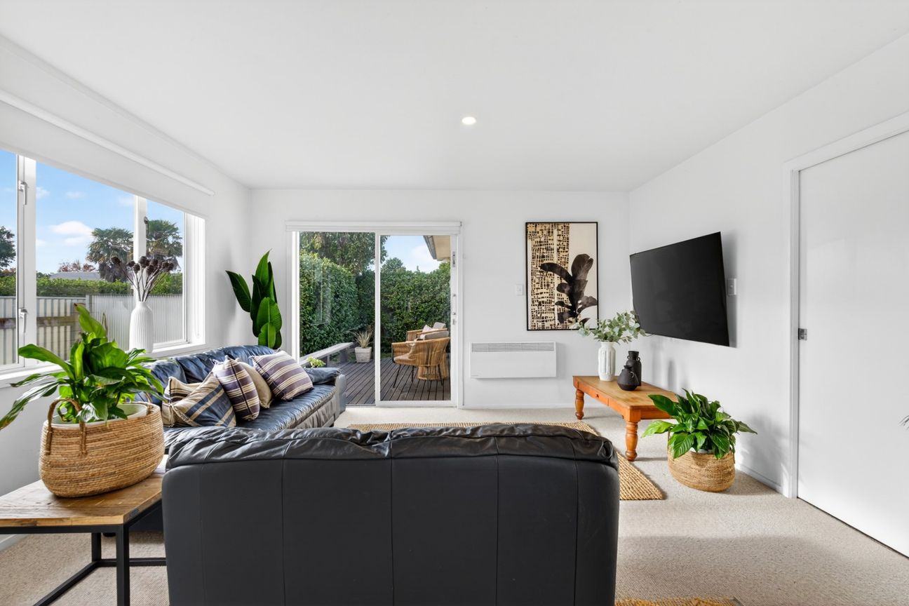 Warm, Modernised Home in a Sought After Area - Widok 3