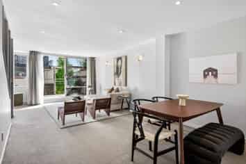 2/300 Parnell Road, Parnell