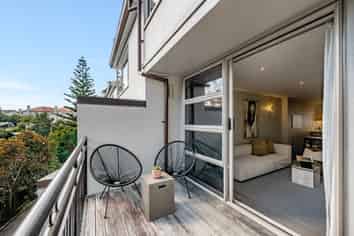 2/300 Parnell Road, Parnell