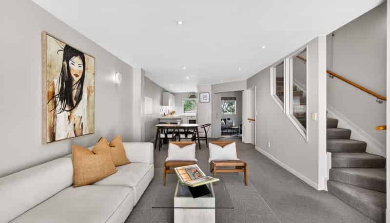 2/300 Parnell Road, Parnell