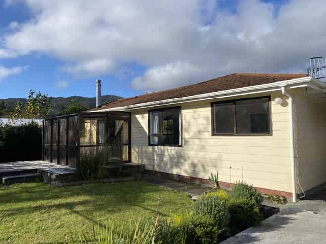 343 Wellington Road, Wainuiomata