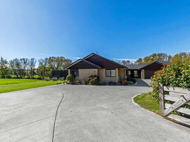 34 Arone Way, Wainui