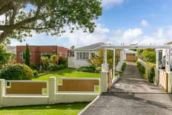 20 Haumia Street, Johnsonville