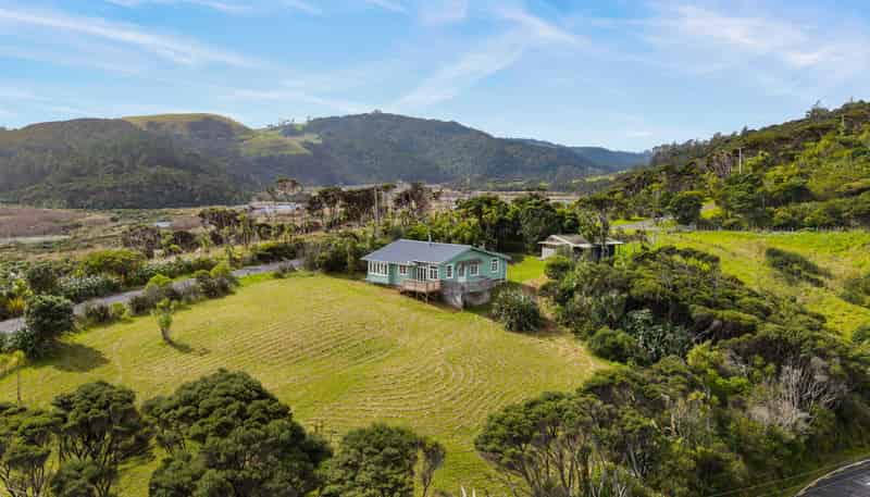 158 Bethells Road, Bethells Beach
