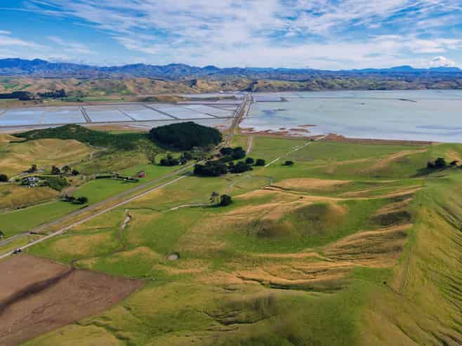  Corner Marfells Beach and Clifford Roads, Lake Grassmere