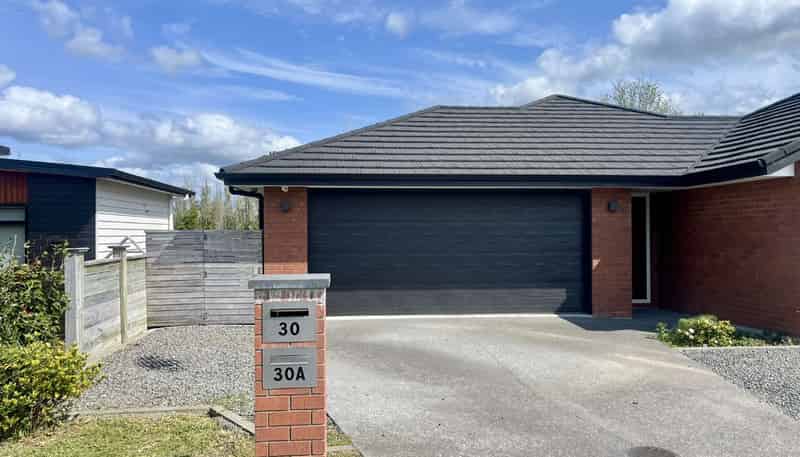 30 Leebank Cres, Riverhead