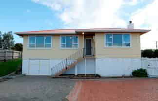 10 Walton Rd, Paraparaumu Beach