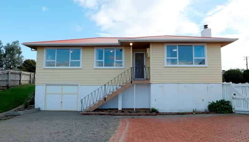 10 Walton Rd, Paraparaumu Beach