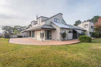 217 Pleasant Point Highway, Levels