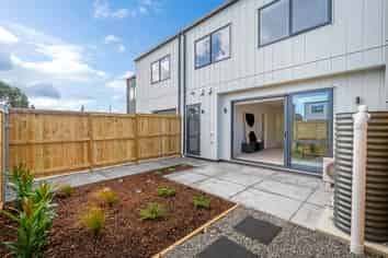 90 Mahutonga Avenue, Beachlands