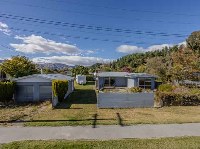 7 Hopkins Street, Luggate