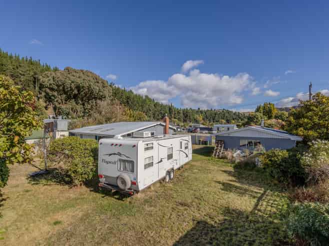 7 Hopkins Street, Luggate