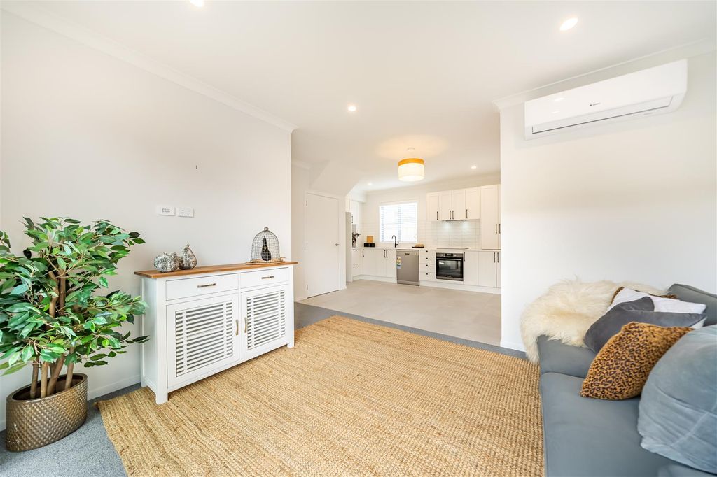 Central 3 Bedroom apartment 4