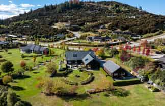 10 Hidden Hills Drive, Wanaka