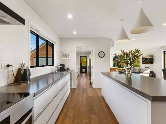 10 Hidden Hills Drive, Wanaka