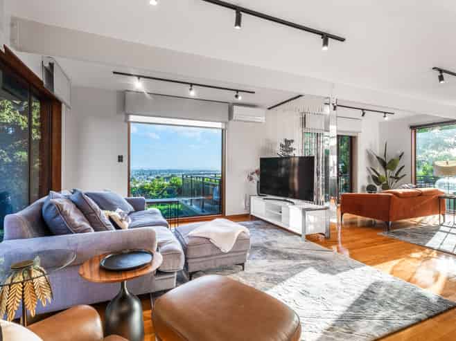 9 Calluna Crescent, Totara Heights