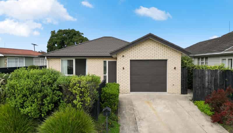 2 Pryce Place, Silverdale