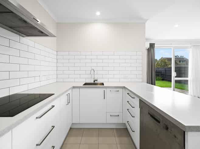 2 Pryce Place, Silverdale