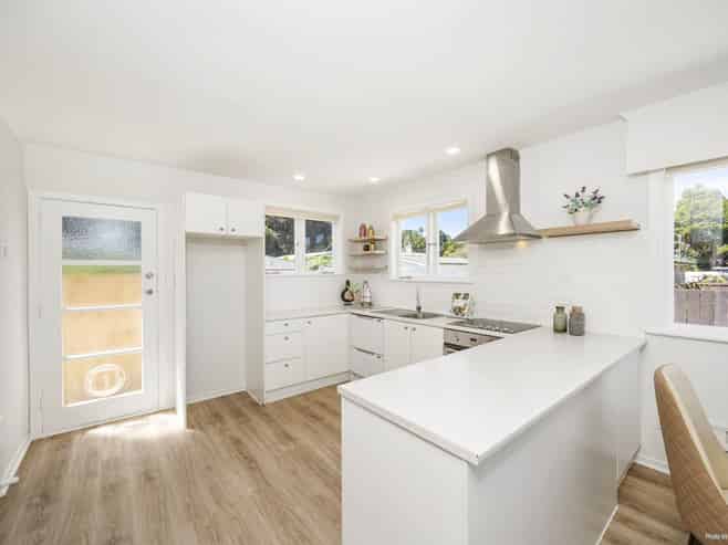 1 Rosehill Drive, Papakura