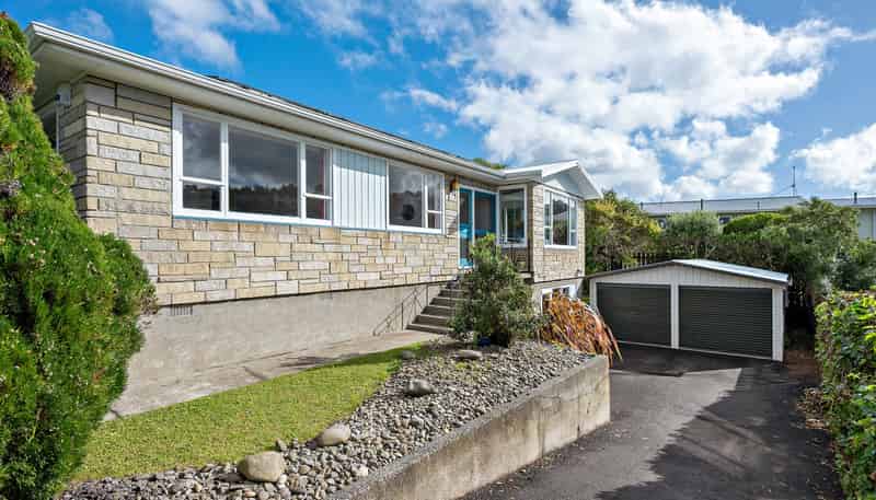 144 Broderick Road, Johnsonville