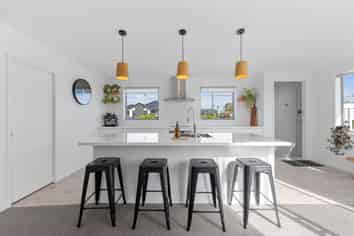 50 Welsford Street, Woodend