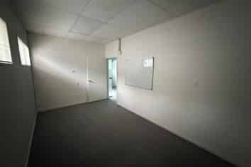 Rare Retail Space in Tightly Held Titirangi