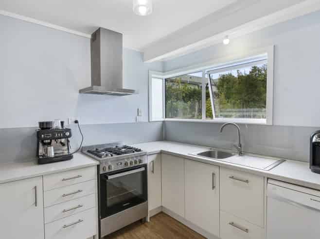 56 Shepherd Road, Waipahihi