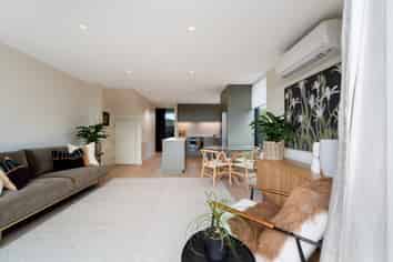 6/48 High Street, Mosgiel