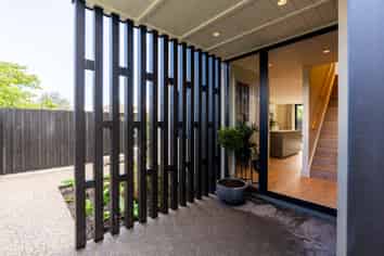 6/48 High Street, Mosgiel