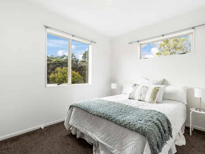 2/66 Spinella Drive, Bayview