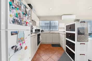 130 Gadsby Road, Favona